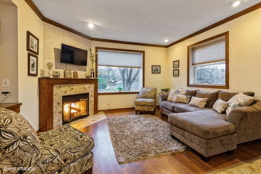 2234 W Glenlord Road