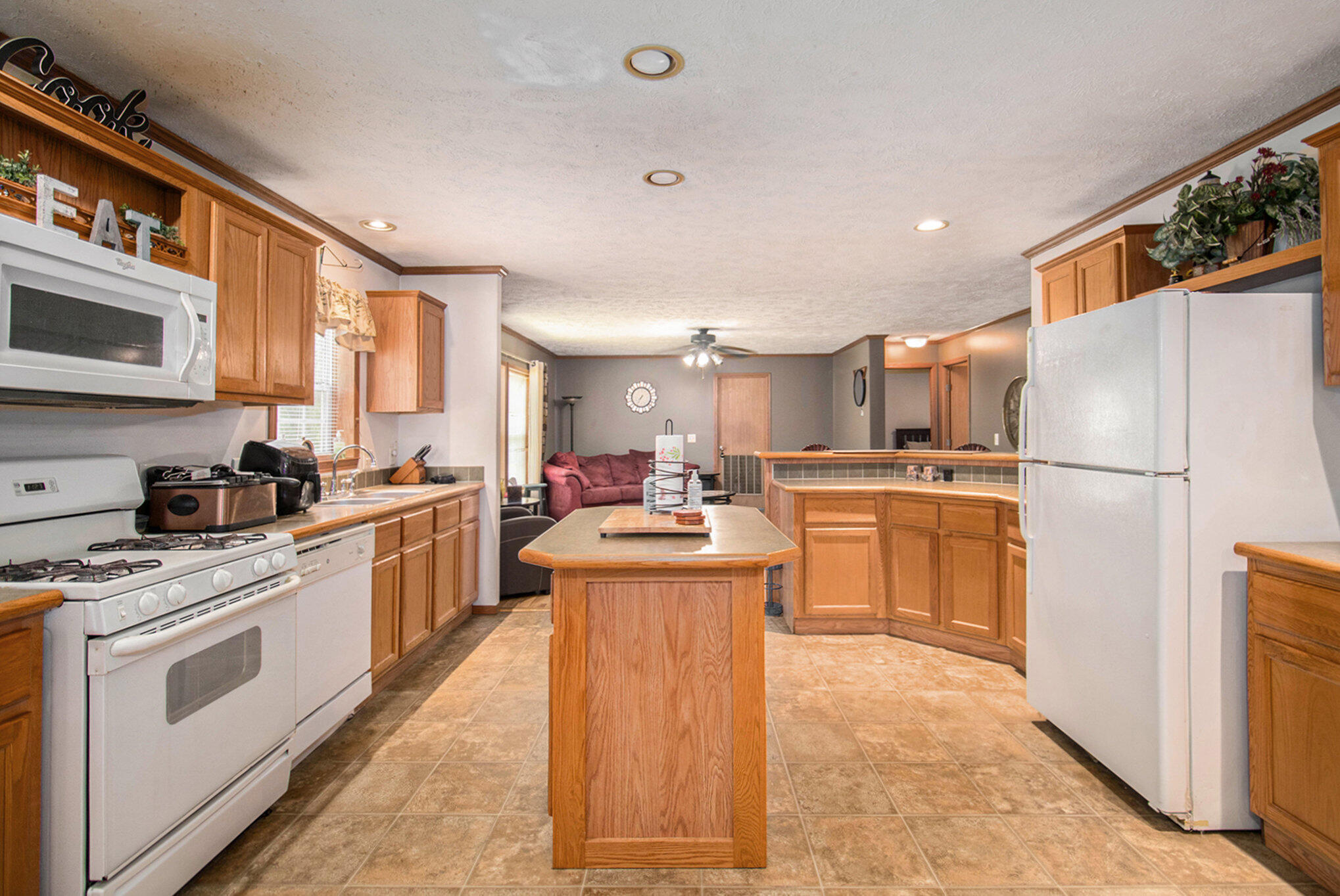 Niles, Michigan 49120, United States, 3 Bedrooms Bedrooms, ,2 BathroomsBathrooms,Residential,Active,150907