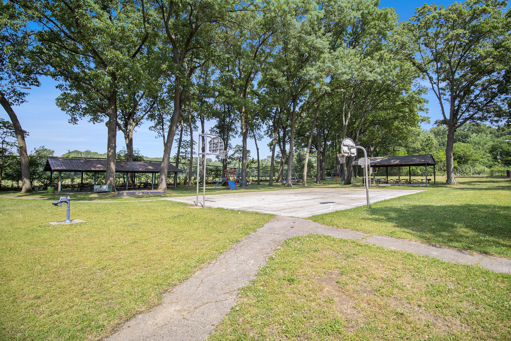 Niles, Michigan 49120, United States, 3 Bedrooms Bedrooms, ,2 BathroomsBathrooms,Residential,Active,150907