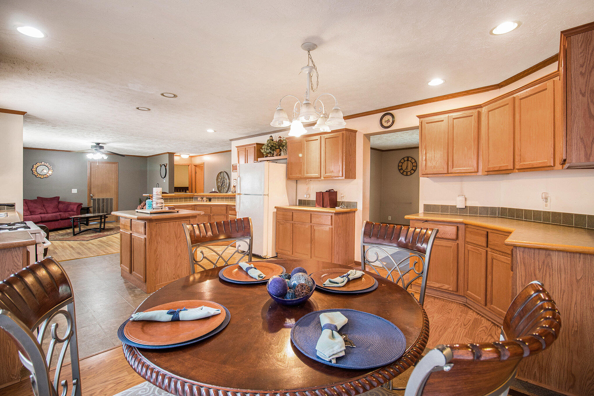 Niles, Michigan 49120, United States, 3 Bedrooms Bedrooms, ,2 BathroomsBathrooms,Residential,Active,150907