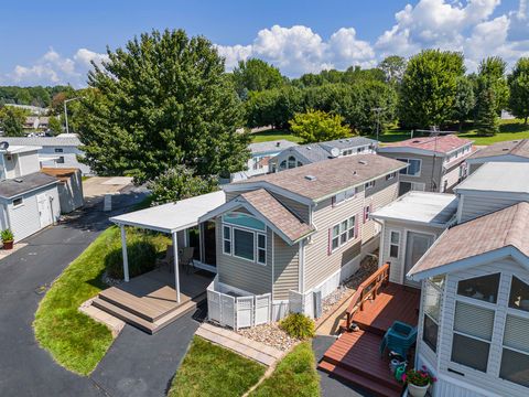 875 E Wells Street Unit 16, South Haven, MI 49090 - MLS#: 25019987