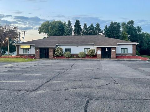 Photo of 1820 W Washington Street, Greenville, MI 48838 (MLS # 25048752)