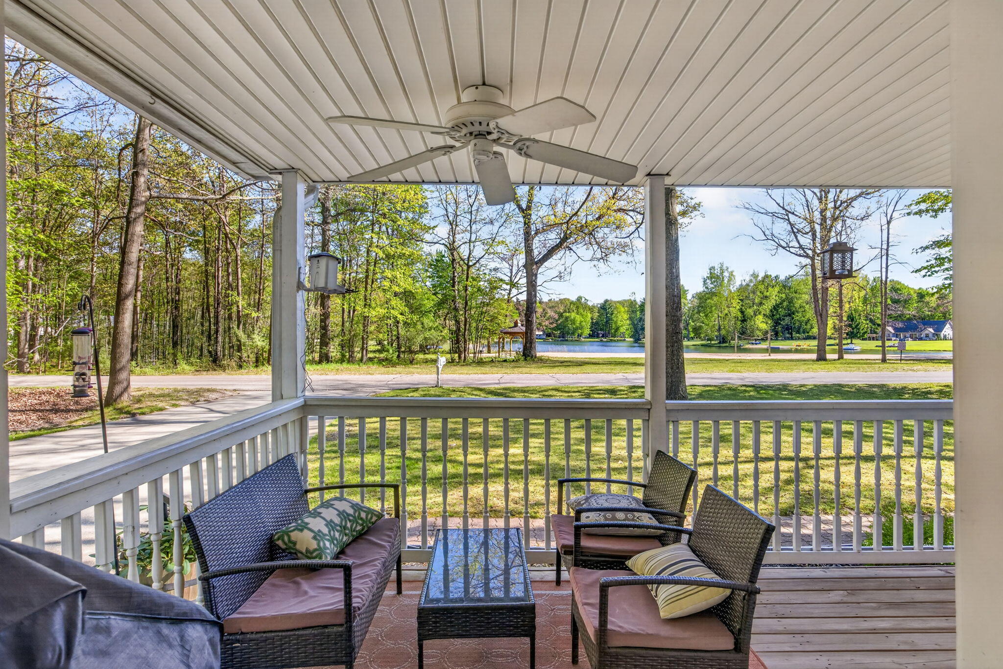 6908 Club House Drive E