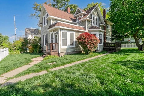 Photo of 209 S Washington Avenue, Ludington, MI 49431 (MLS # 26053473)