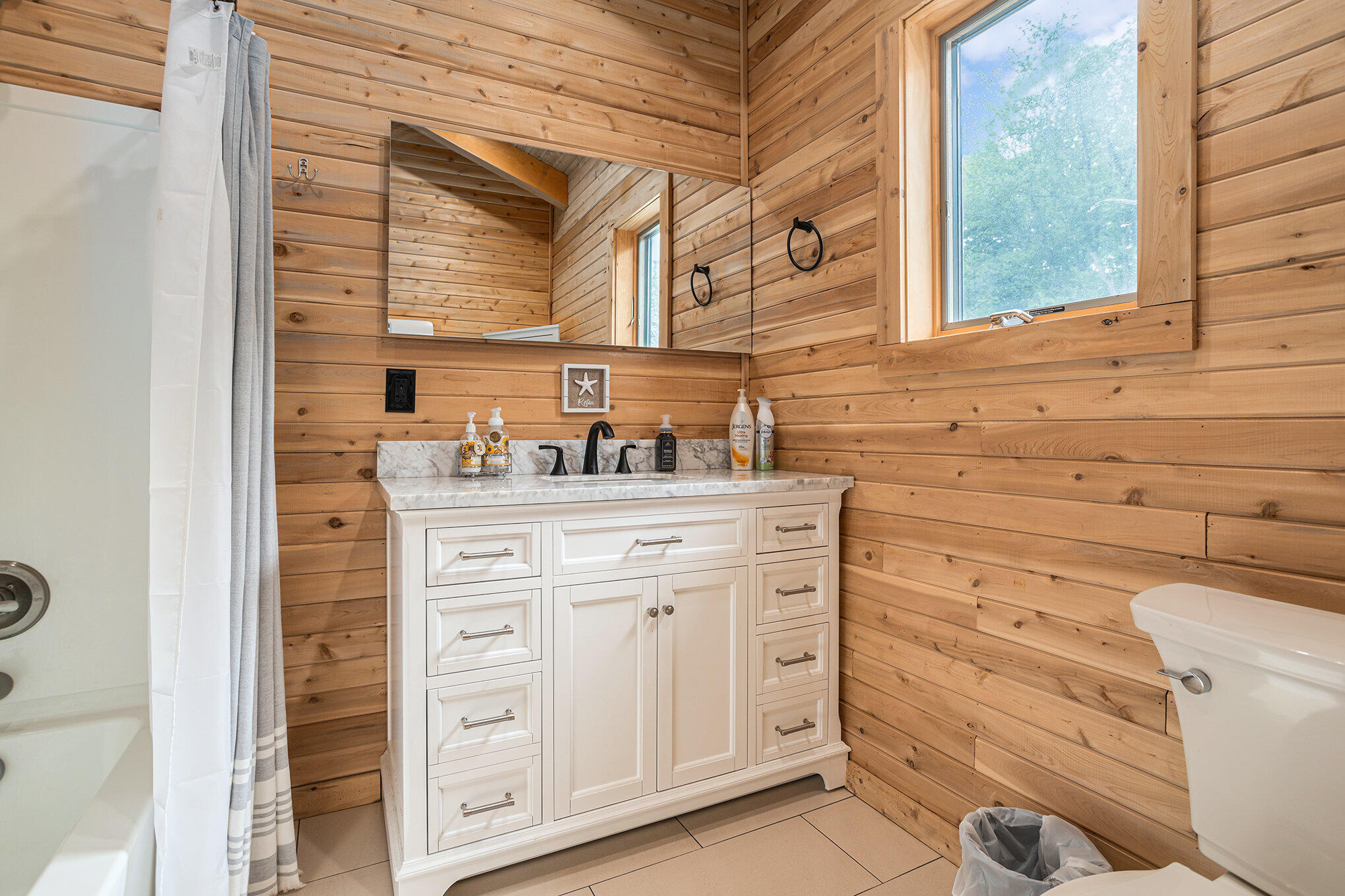 Augusta, Michigan 49012, United States, 4 Bedrooms Bedrooms, ,3 BathroomsBathrooms,Residential,Active,157932