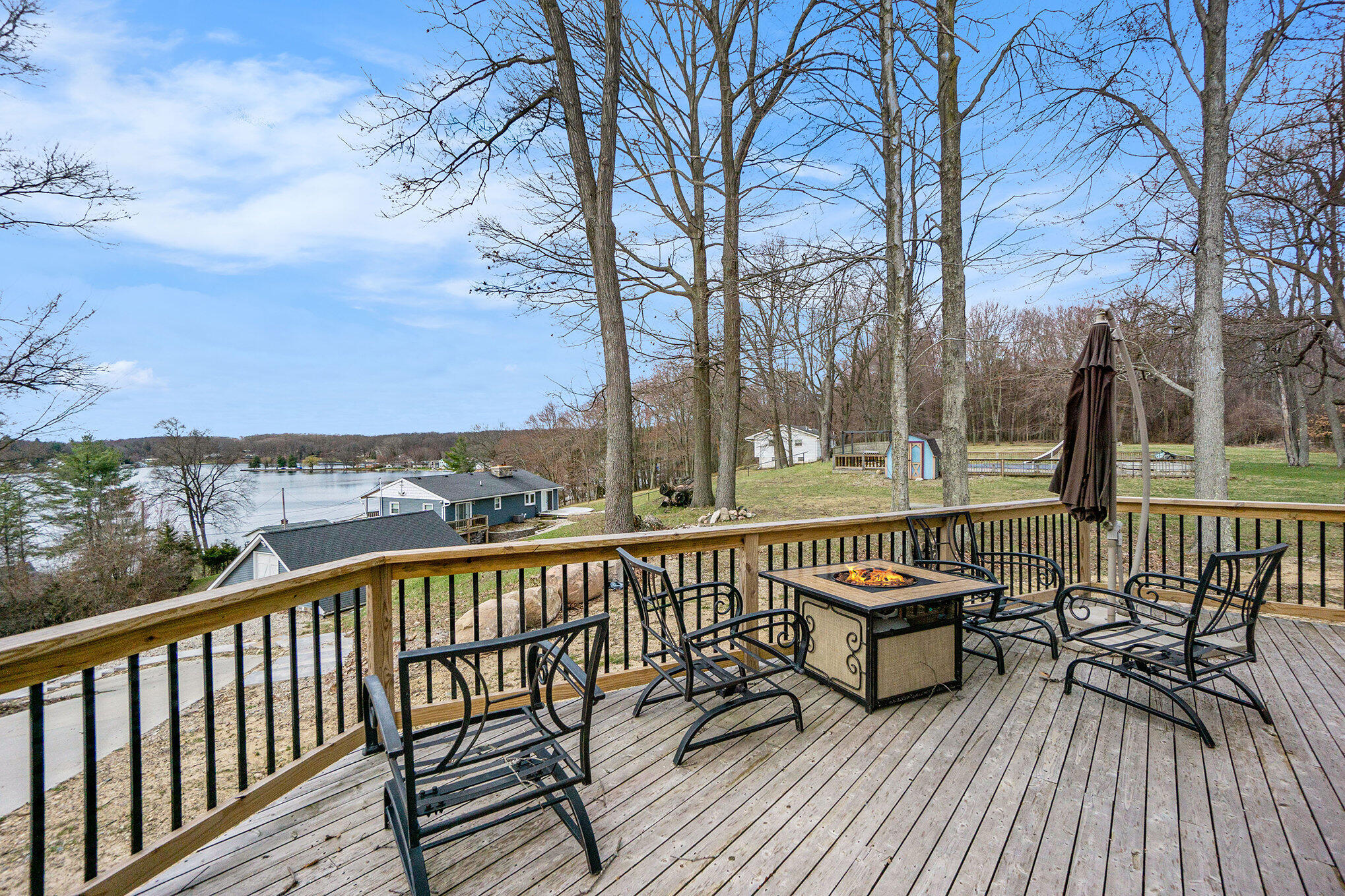 Augusta, Michigan 49012, United States, 4 Bedrooms Bedrooms, ,3 BathroomsBathrooms,Residential,Active,157932