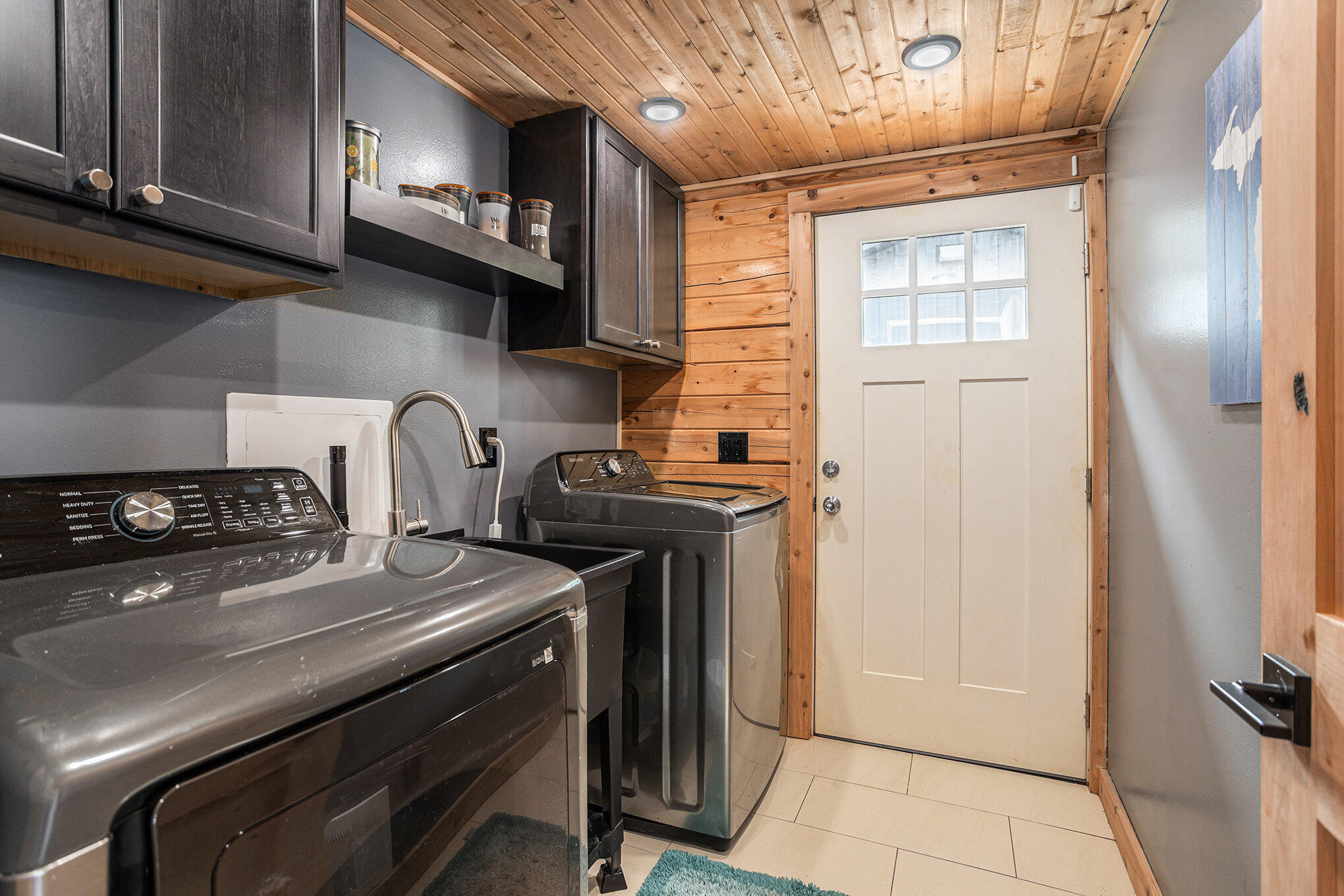 Augusta, Michigan 49012, United States, 4 Bedrooms Bedrooms, ,3 BathroomsBathrooms,Residential,Active,157932