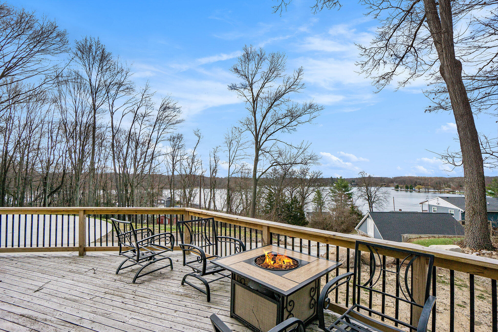 Augusta, Michigan 49012, United States, 4 Bedrooms Bedrooms, ,3 BathroomsBathrooms,Residential,Active,157932