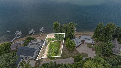 VL Beechwood Drive Dowagiac MI 49047