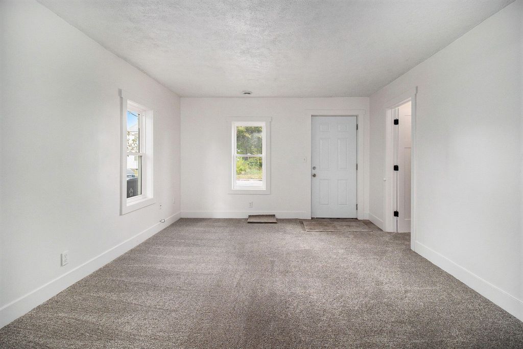 Photo of 257 Catherine Avenue, Muskegon, MI 49442 (MLS # 25062088)