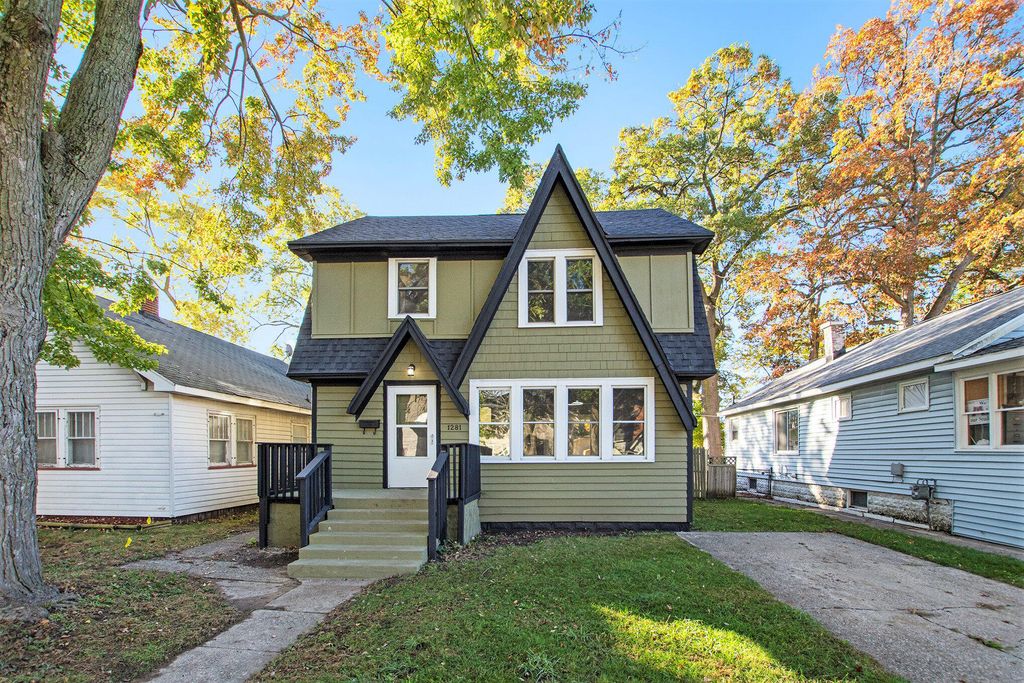 Photo of 1281 Emerson Avenue, Muskegon, MI 49442 (MLS # 25054102)