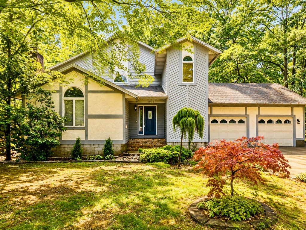 Photo of 19127 W Spring Lake Road, Spring Lake, MI 49456 (MLS # 26037270)