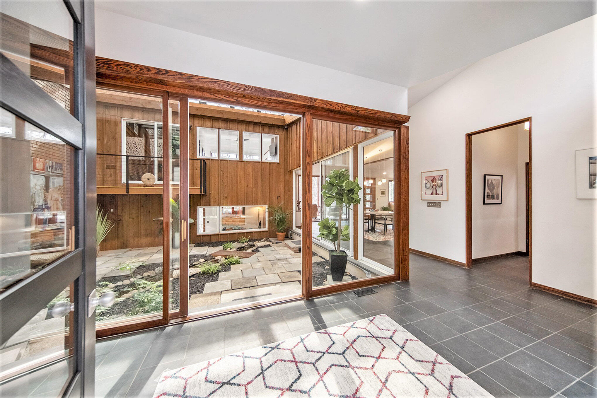 855 Country Club Road