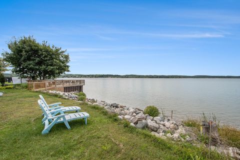 Photo of 4642 Main Street, Onekama, MI 49675 (MLS # 25057997)