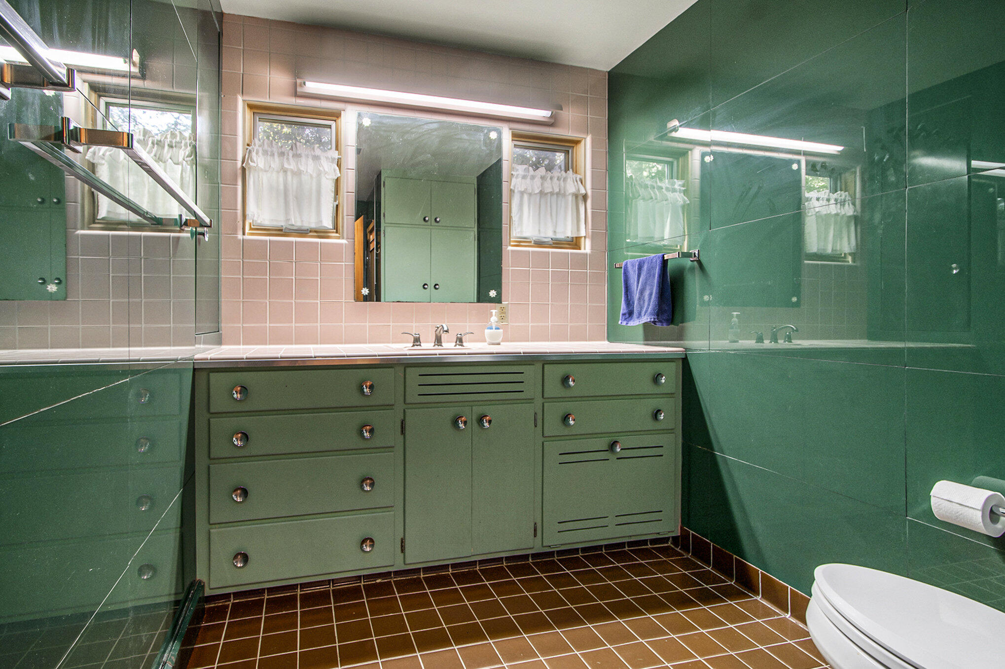 Augusta, Michigan 49012, United States, 4 Bedrooms Bedrooms, ,2 BathroomsBathrooms,Residential,Active,56882