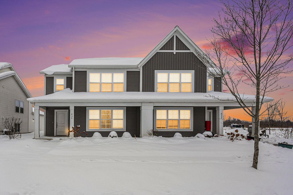 Photo of 834 Winchester Street, Holland, MI 49423 (MLS # 25057271)