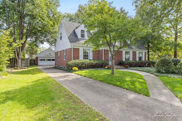 2352 JEFFERSON DR SE, GRAND RAPIDS, MI 49507 - Image cab33fcbe3bc9bd75763a0ae93ea5a2a/3036850667