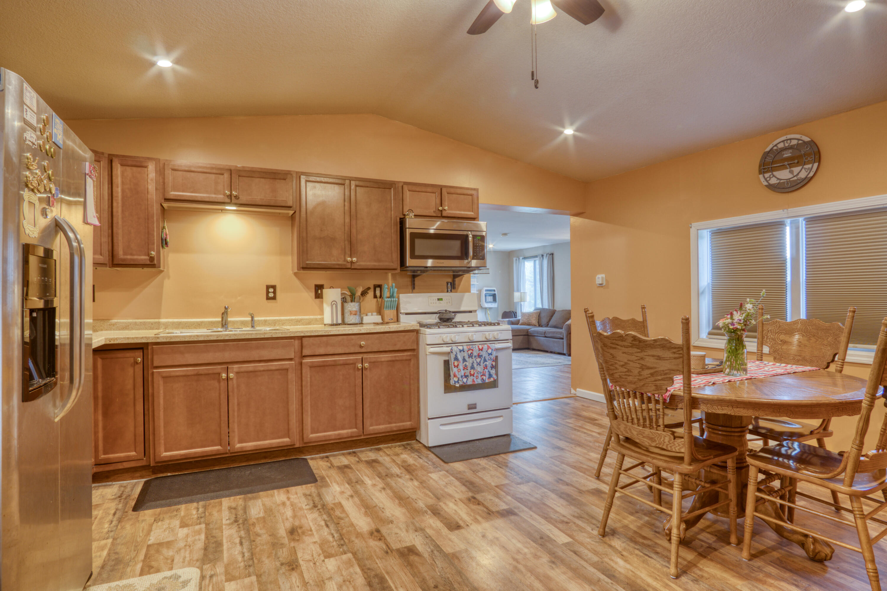 4180 15 Mile Road