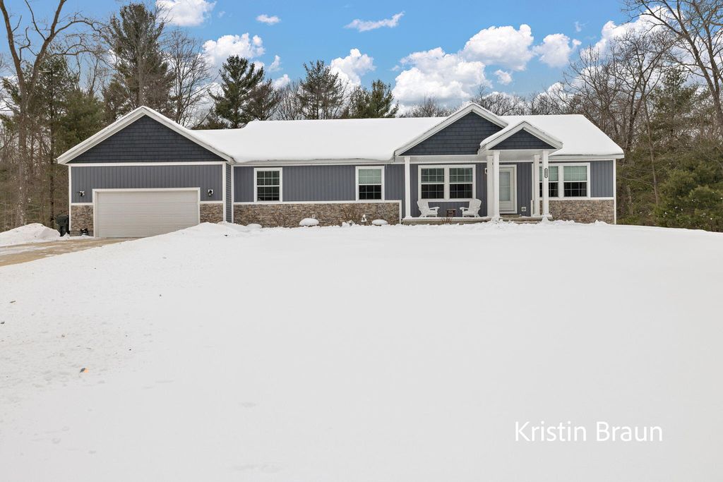 Photo of 3023 Angelwood Drive, Muskegon, MI 49445 (MLS # 26004249)