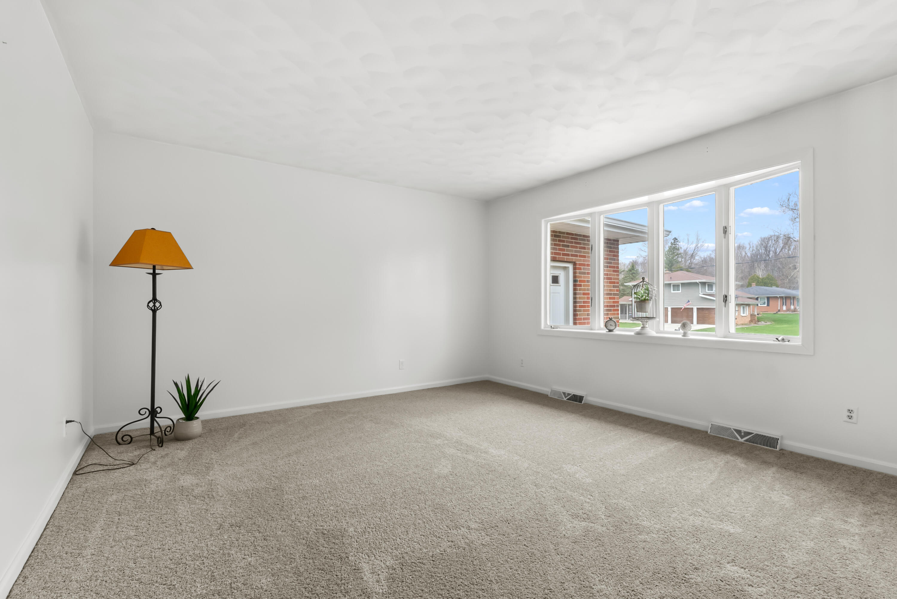 6201 Westlins Avenue