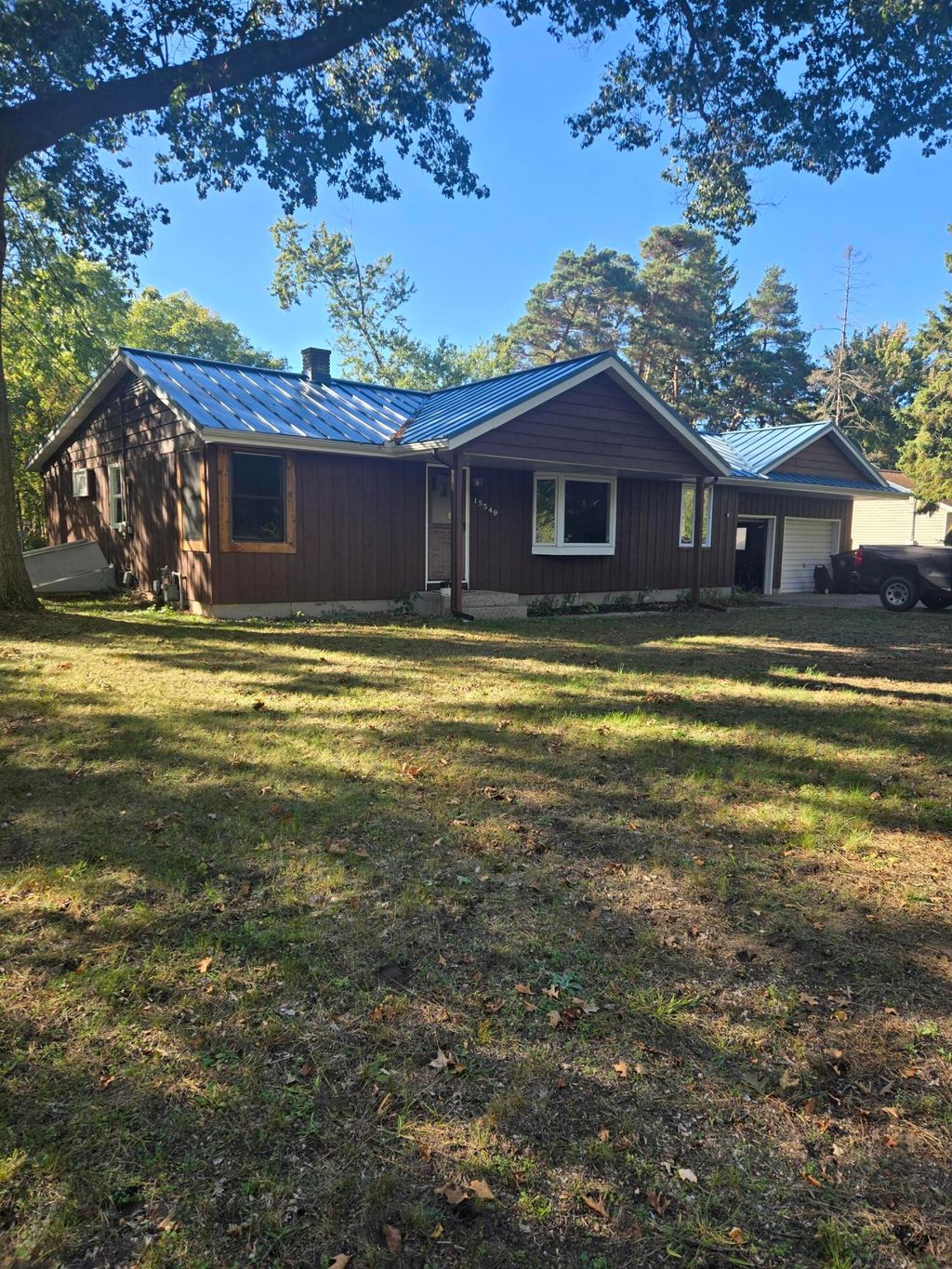 Photo of 15549 Pine Street, Grand Haven, MI 49417 (MLS # 25052537)