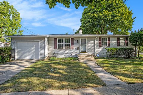 Photo of 408 Washington Street, Albion, MI 49224 (MLS # 25045990)
