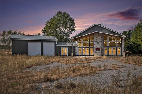 Photo of 7570 W Warren Road, Shelby, MI 49455 (MLS # 26012266)