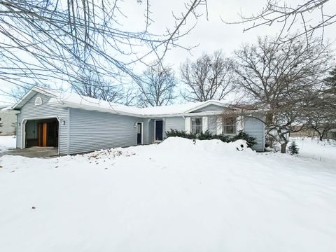 Photo of 909 Barton Street, Otsego, MI 49078 (MLS # 25061527)