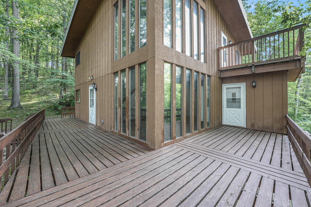 Photo of 2550 Bewell Avenue SE, Lowell, MI 49331 (MLS # 25040482)