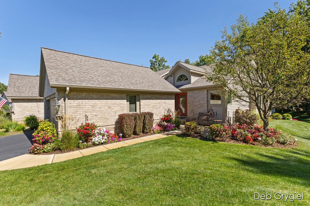 Photo of 2557 Highridge Lane SE, Grand Rapids, MI 49546 (MLS # 24053886)