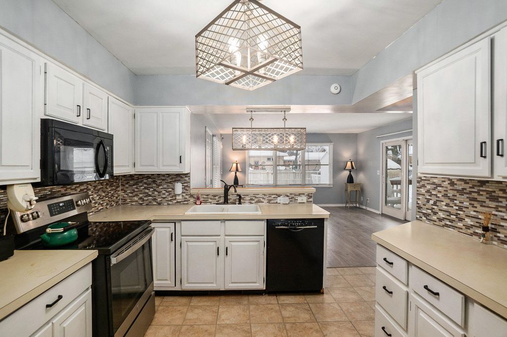 Photo of 2171 Monte Avenue, Muskegon, MI 49444 (MLS # 25061141)