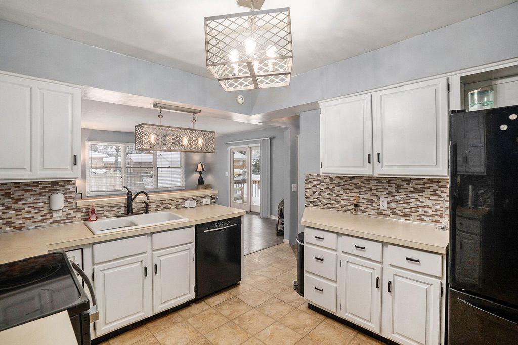 Photo of 2171 Monte Avenue, Muskegon, MI 49444 (MLS # 25061141)