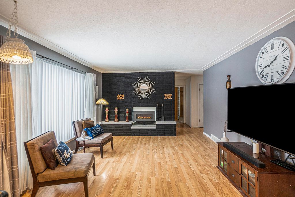 Photo of 2171 Monte Avenue, Muskegon, MI 49444 (MLS # 25061141)