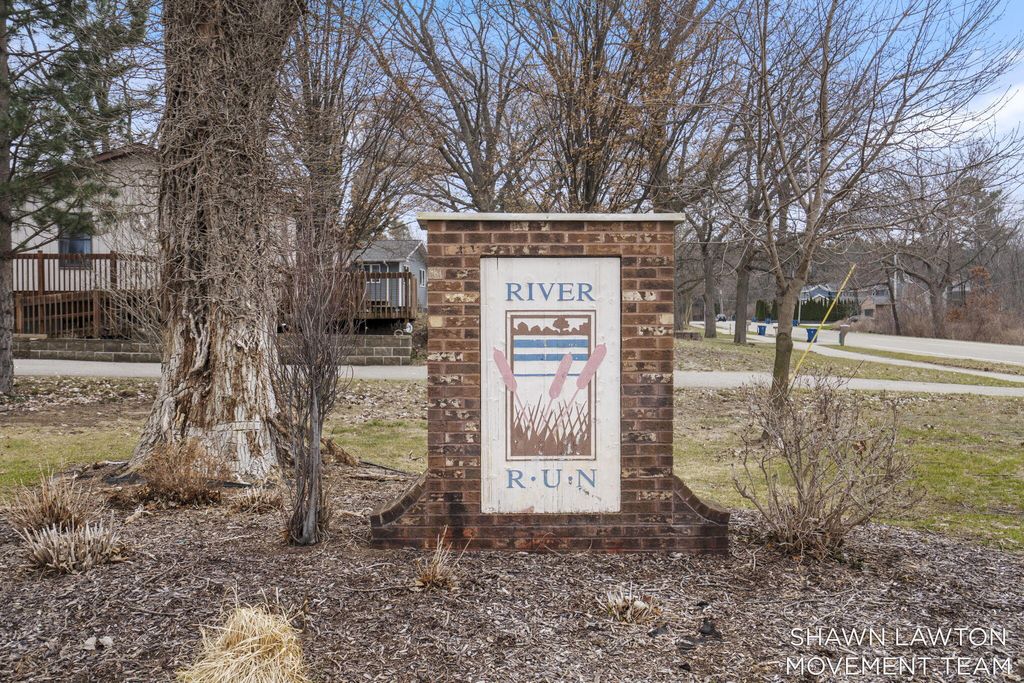 Photo of 16134 River Bend Drive, Spring Lake, MI 49456 (MLS # 26011962)