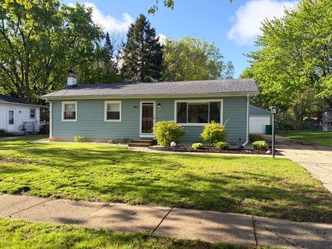 Photo of 1803 Greenview Avenue, Portage, MI 49024 (MLS # 26018903)
