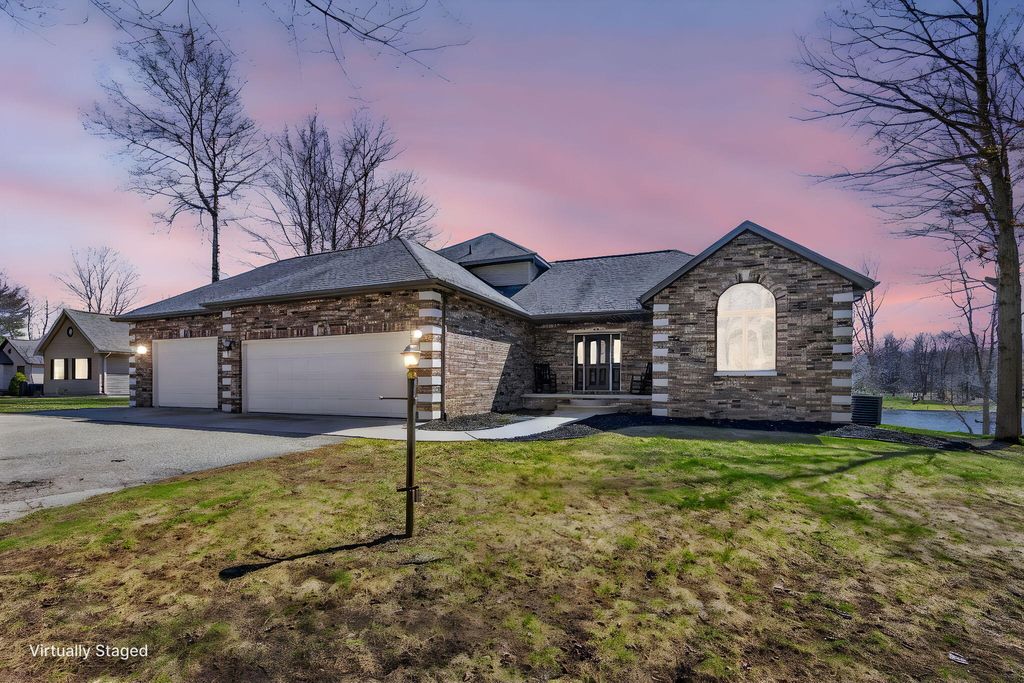 Photo of 9613 Fawn Ridge Road, Stanwood, MI 49346 (MLS # 26015405)