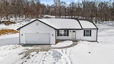 Tiny photo for 7642 Cinnamon Woods Trail, Kalamazoo, MI 49004 (MLS # 25058922)