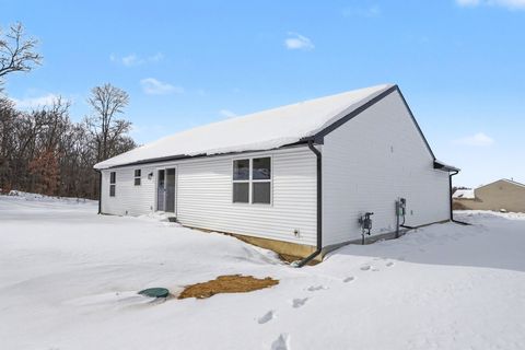 Tiny photo for 7642 Cinnamon Woods Trail, Kalamazoo, MI 49004 (MLS # 25058922)