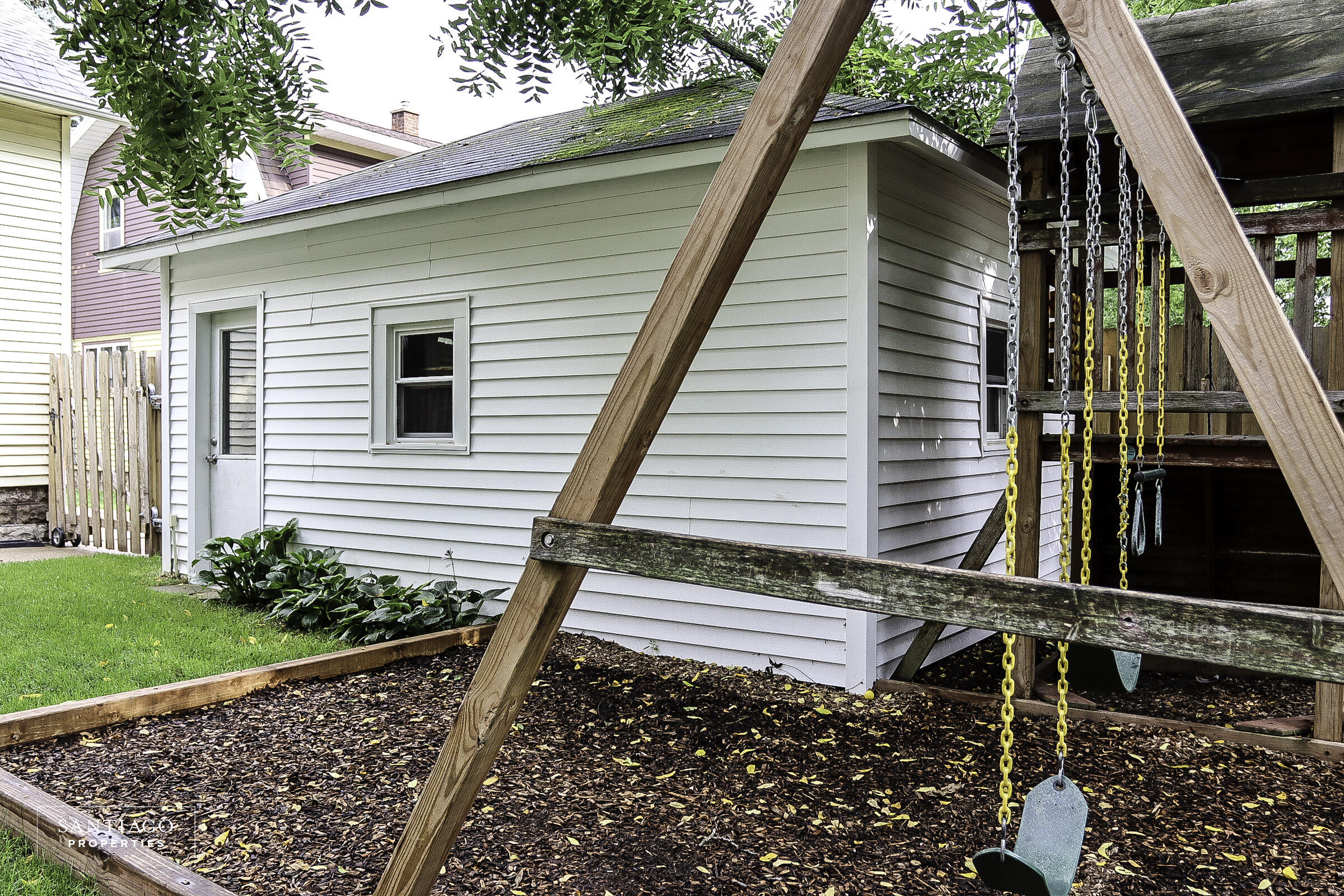 Photo 53 of 66 of 1357 Paris Avenue NE house