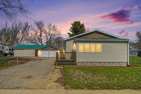 617 E Eliza Street Schoolcraft MI 49087