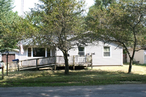 1175 RAVINA AVE, BENTON HARBOR, MI 49022 - Image cdf3291f60a01fb2816ea9a277263eec/1015116532
