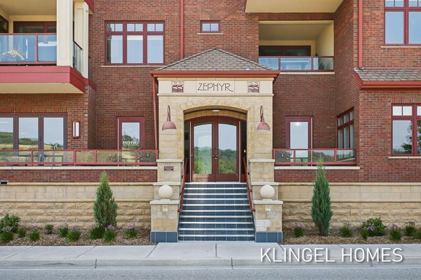 22 S HARBOR DR UNIT 202, GRAND HAVEN, MI 49417 - Image cdf54db06b4c600fd4e60040ec4e0657/1262847324