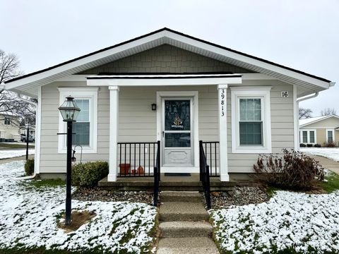 39813 Village Wood Lane Novi MI 48375
