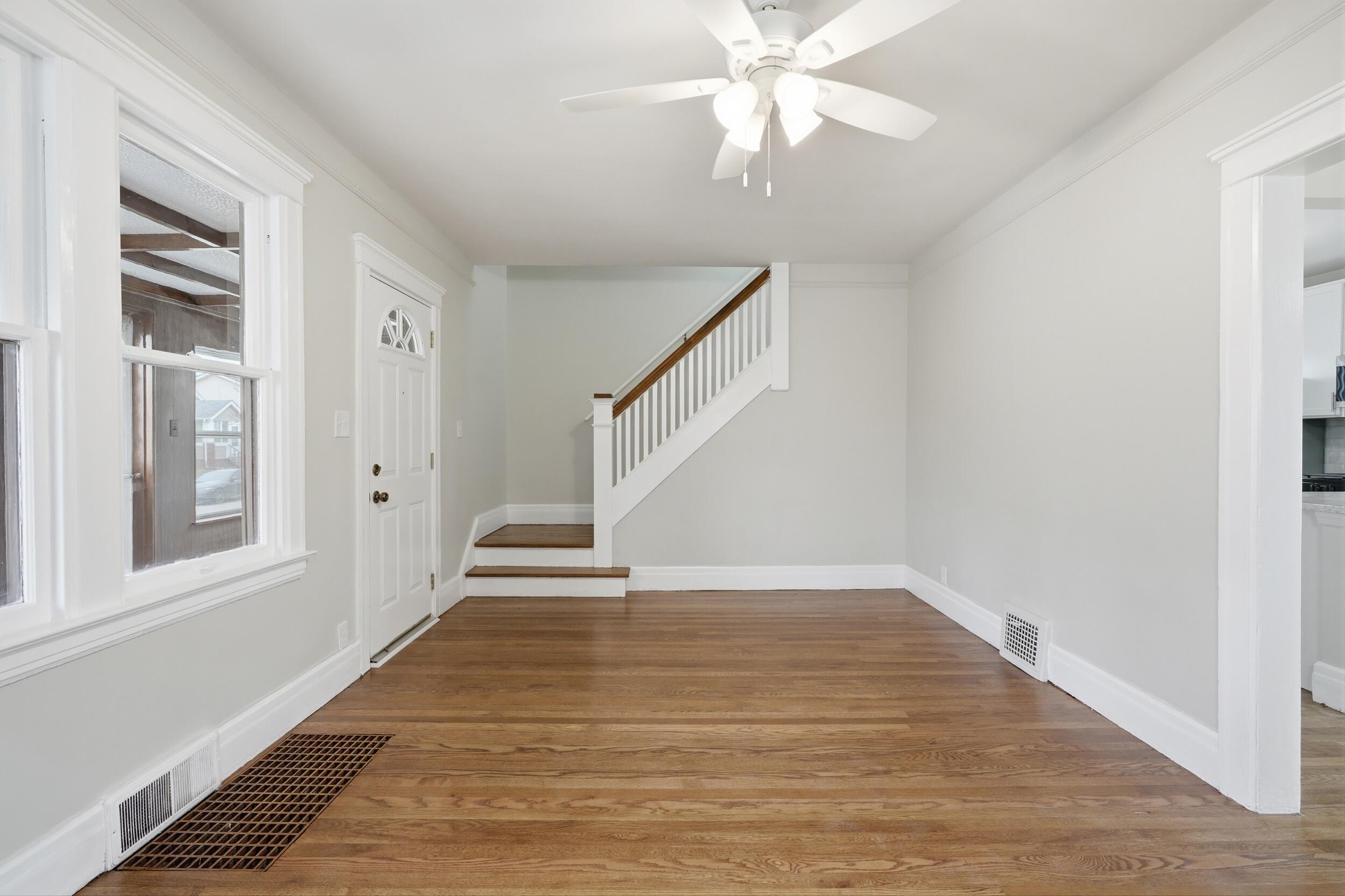 352 E Goulson Avenue