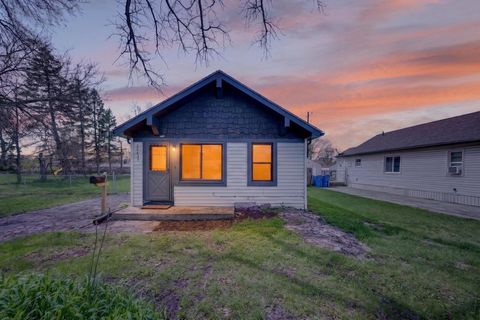 Photo of 22439 Curie Avenue, Warren, MI 48091 (MLS # 26016978)