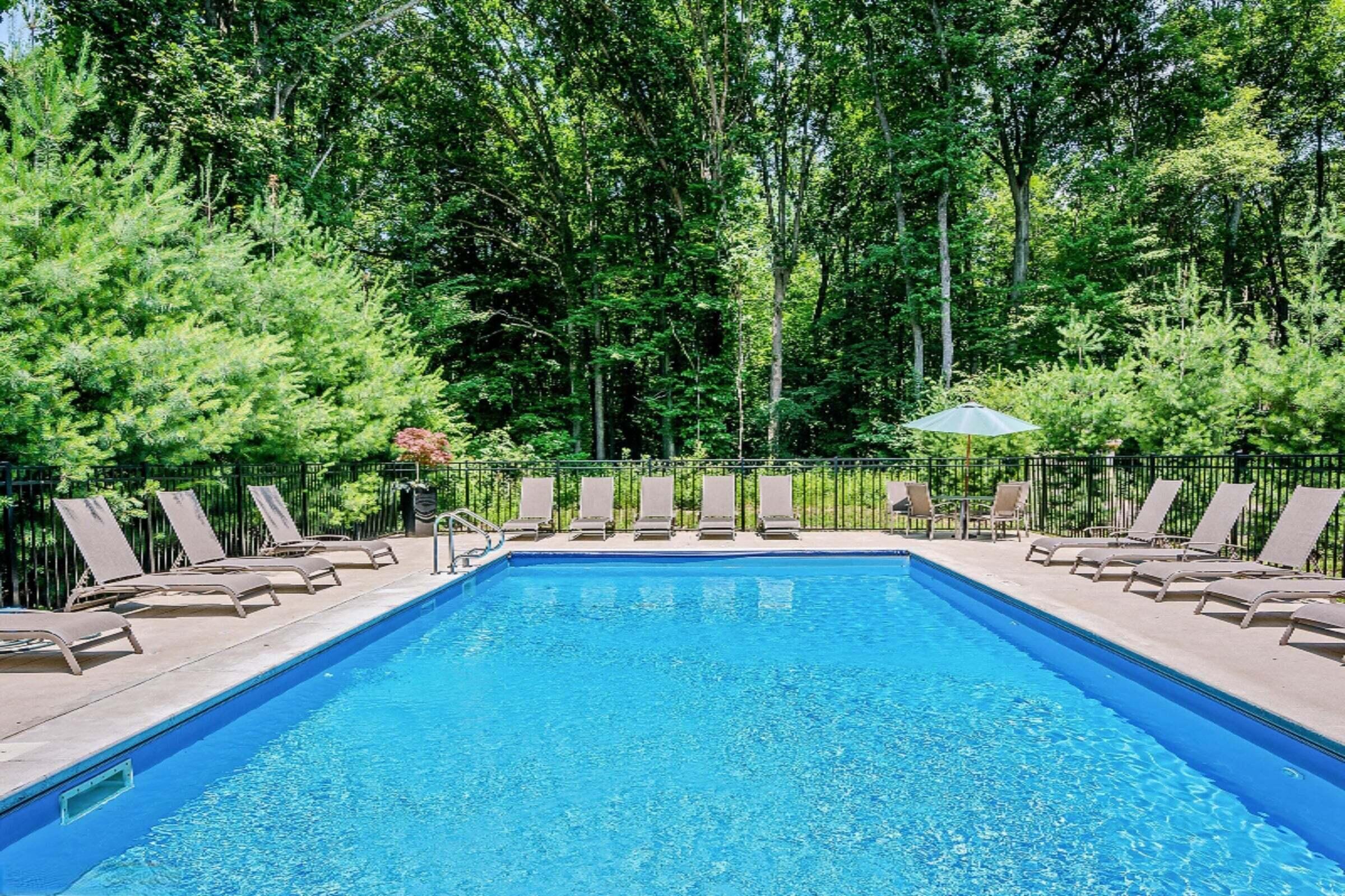 9132 National Parkway