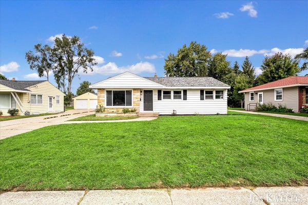 1133 32ND ST SW, WYOMING, MI 49509 - Image ce619435f2433040ffd69d2d2b3c1df2/3291034573