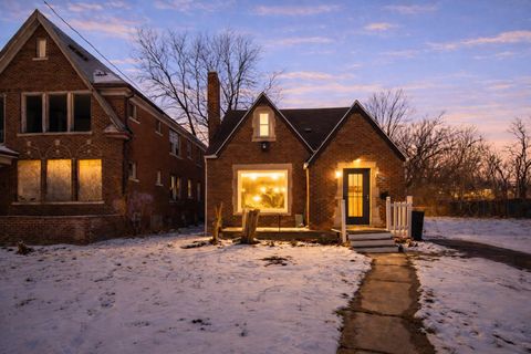 Photo of 13405 Corbett Avenue, Detroit, MI 48213 (MLS # 26013028)