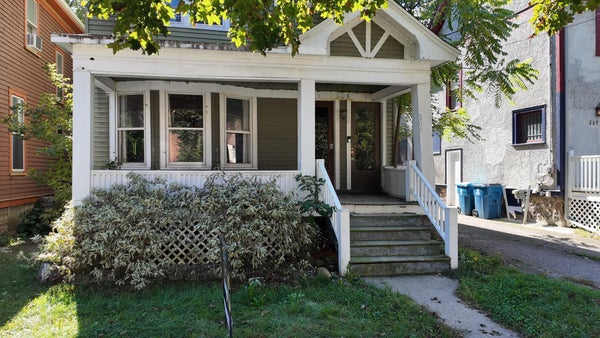 805 W VINE ST, KALAMAZOO, MI 49008 - Image cebc09057d715cf53ff2c1bb4d35260b/1857667223