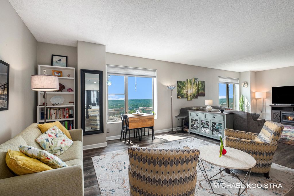 Photo of 79 Campau Circle NW, Grand Rapids, MI 49503 (MLS # 26005798)